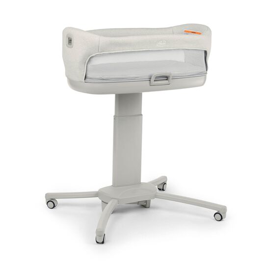 Chicco Close to You Bassinet in Dove 3/4 Front View image number 2