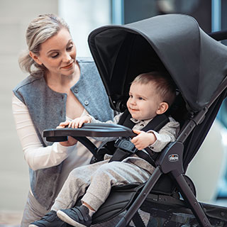 Lightweight, Mid-Size Stroller