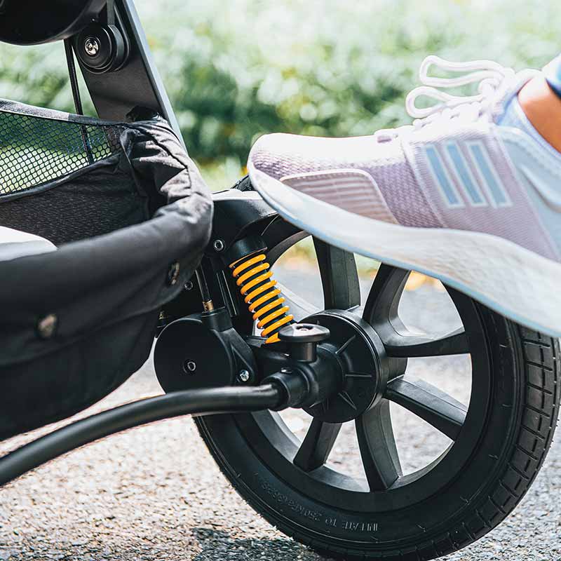 What is the Difference between a Jogging Stroller And a Regular Stroller? Expert Insights