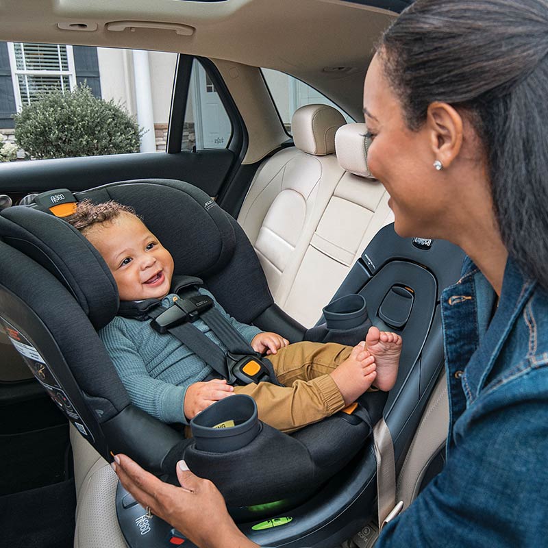 Chicco Fit60 Car Seat with Mom rotating it