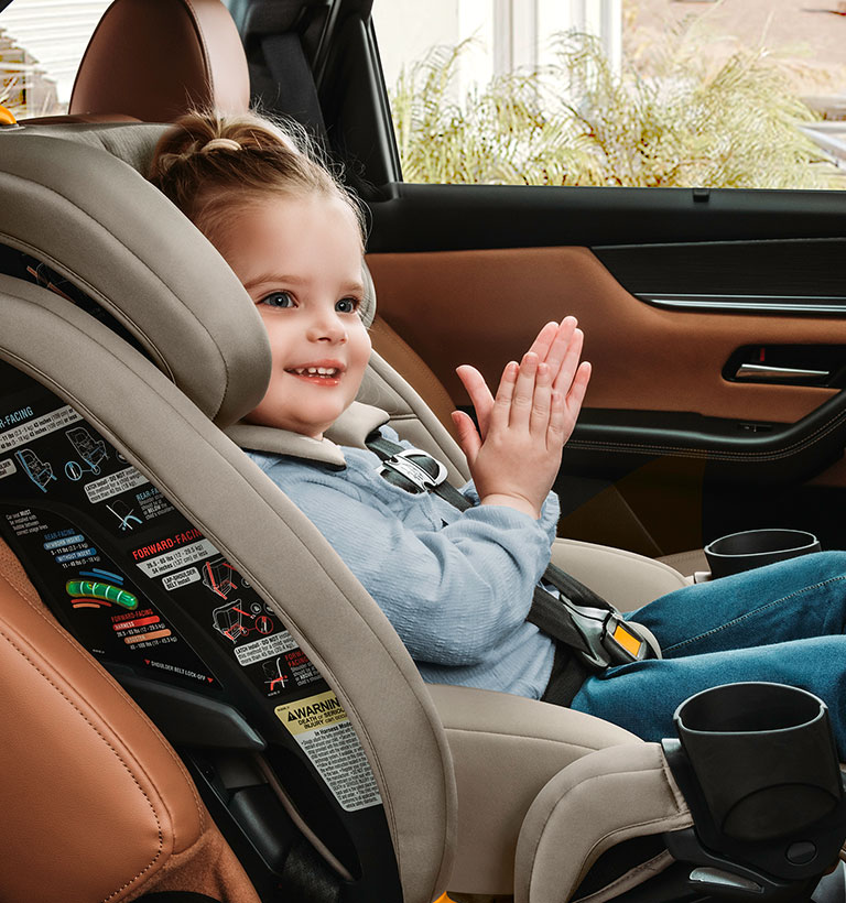 Chicco Fit3x Forward-Facing image