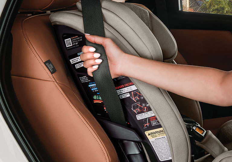 Chicco Fit3x LockSure image