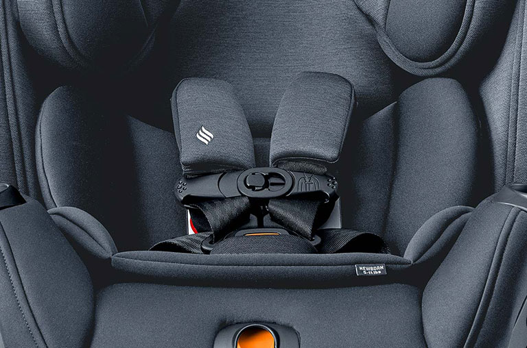 Chicco OneFit LX front buckles image
